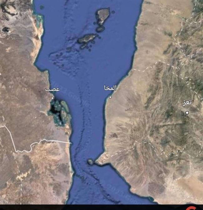 خبير عسكري يكشف عن ضغوط تمارسها شركات الملاحة على القوات الدولية لضرب الحوثيين