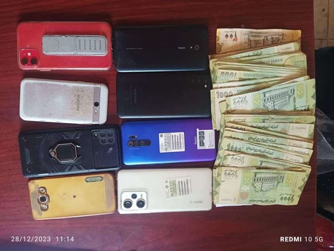 القبض على لصوص الهواتف من السيارات في عدن