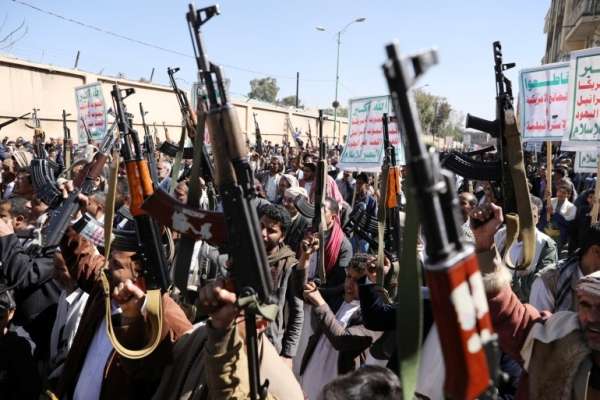 الحوثيون يصعدون عسكرياً ويدفعون بتعزيزات كبيرة إلى الجوف