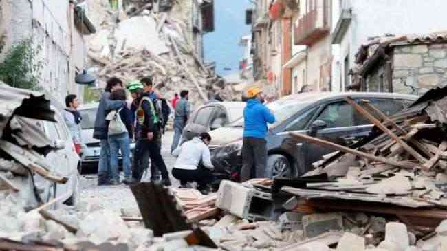 ارتفاع حصيلة زلزال إيطاليا إلى 38 قتيلا على الأقل
