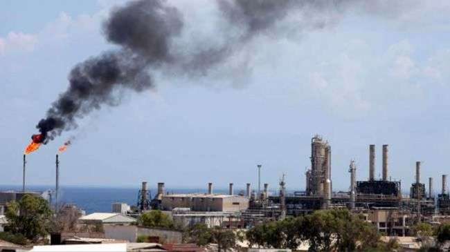 ليبيا: قوات حفتر تعلن سيطرتها على مرفأي نفط رئيسيين في الشرق