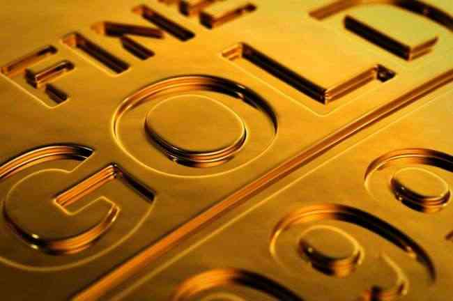 الذهب يرتفع مع مراهنة مستثمرين على عدم رفع الفائدة الأميركية