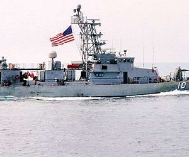 الولايات المتحدة تأمن باب المندب عقب مهاجمة سفينة إماراتية