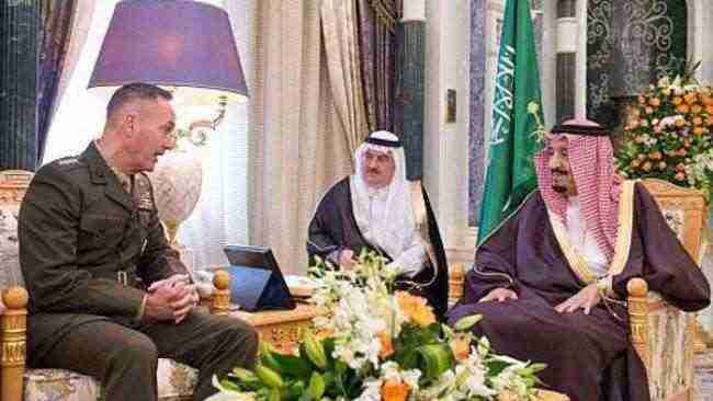 العاهل السعودي يبحث مع مسئول أمريكي مستجدات الأحداث في المنطقة