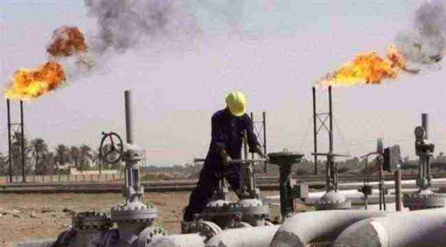 النفط ينخفض مع زيادة مخزونات الخام الأمريكية