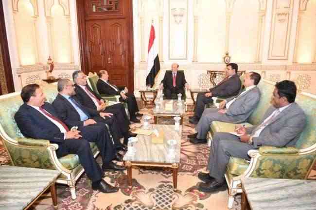 الرئيس هادي يؤكد على أهمية دور البرلمان في تعزيز العمل المؤسسي بالشرعية