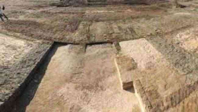 الكشف عن بقايا أبراج قلعة عسكرية من عصر بسماتيك الأول بشمال سيناء