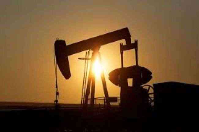 اسعار النفط تهبط بفعل المخاوف الاقتصادية ومؤشرات على تهدئة توترات الشرق الأوسط
