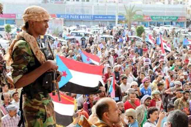 " العرب " اللندنية : مواجهات عدن تنتج خارطة سياسية جديدة في اليمن