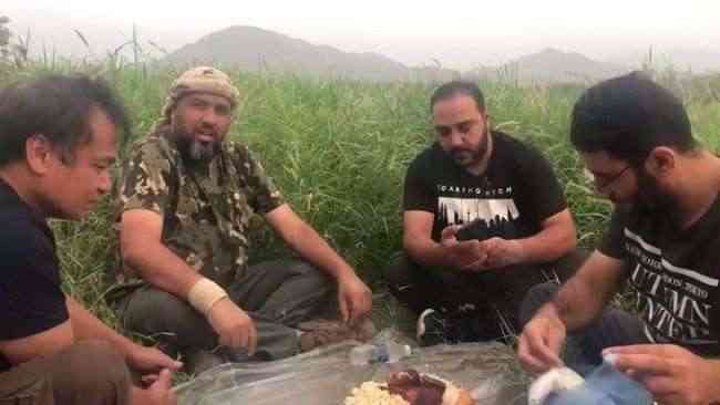 شاهد بالفيديو: محمد العرب يظهر في صعدة بعد إعلان الحوثيين رسمياً وقوعه بالأسر