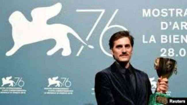 الجوكر يقتنص الأسد الذهبي في مهرجان البندقية السينمائي