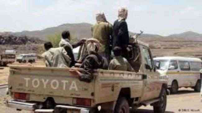 تجدد الاشتباكات بين قبيلة الهاشمية والحوثيين في رداع بالبيضاء