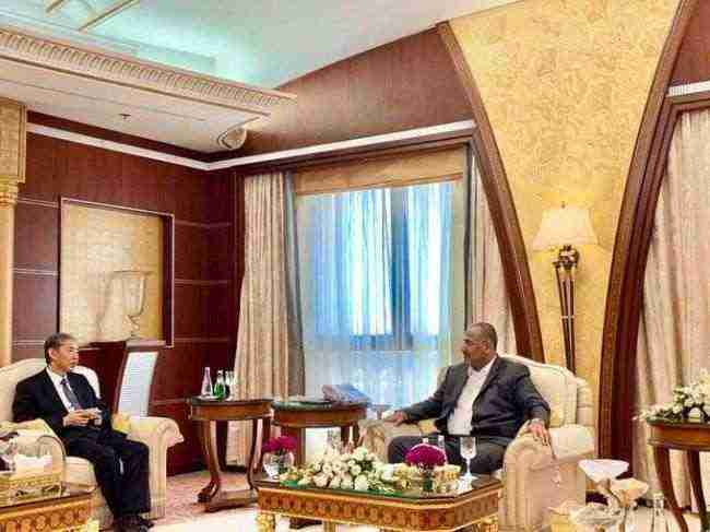 تفاصيل لقاء الزُبيدي بالسفير الصيني لدى اليمن